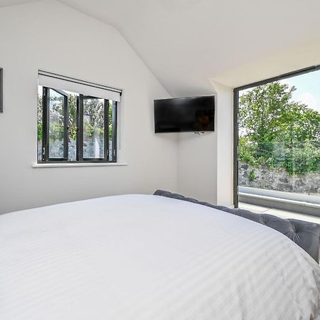 1 The Nest - Luxury Modern House Nr Beach & Bars With Sea Views & Free Parking Villa Charlestown  Dış mekan fotoğraf