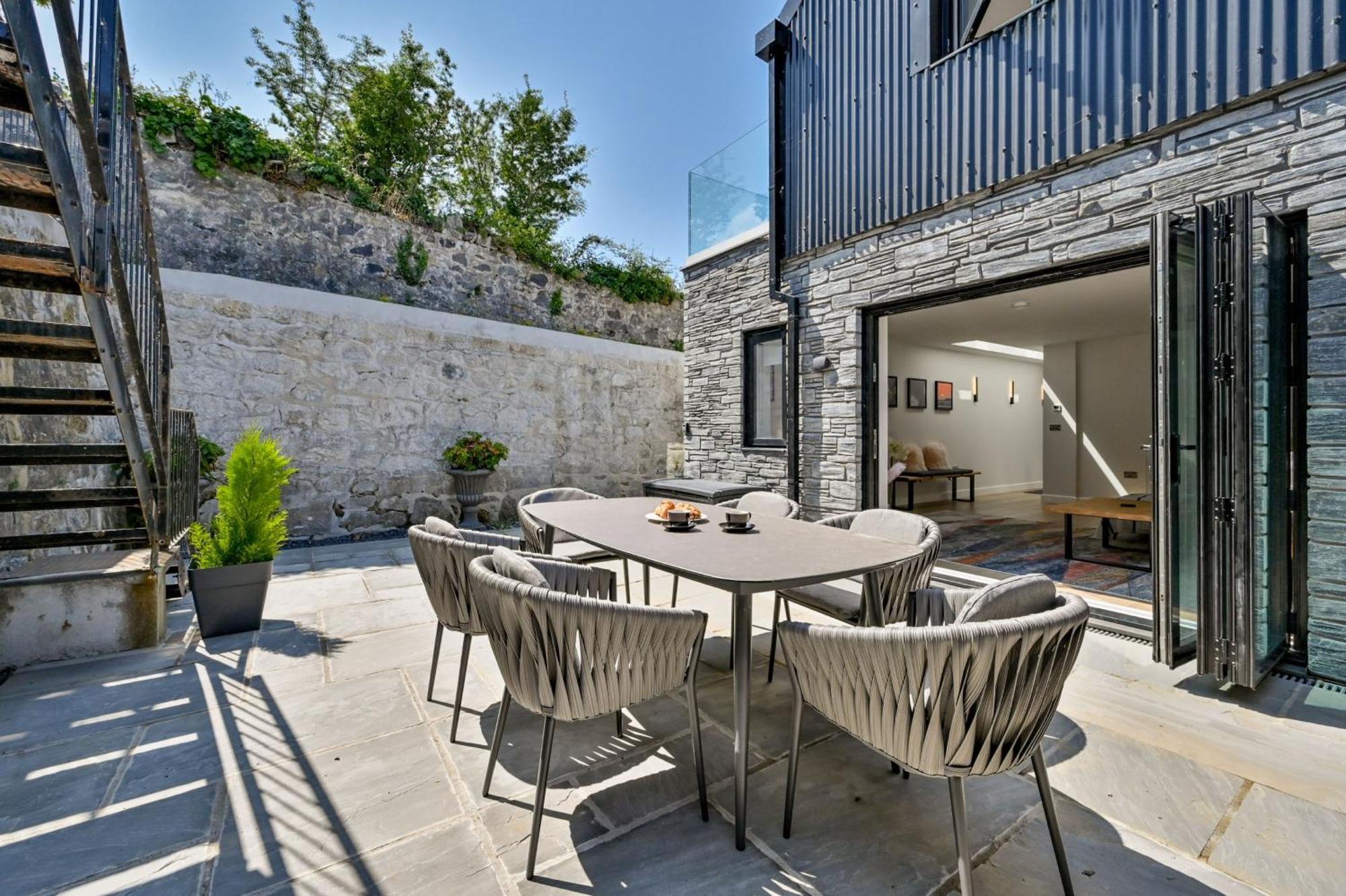1 The Nest - Luxury Modern House Nr Beach & Bars With Sea Views & Free Parking Villa Charlestown  Dış mekan fotoğraf