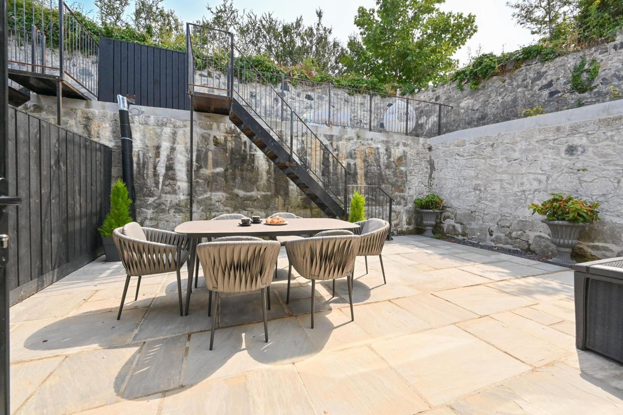 1 The Nest - Luxury Modern House Nr Beach & Bars With Sea Views & Free Parking Villa Charlestown  Dış mekan fotoğraf